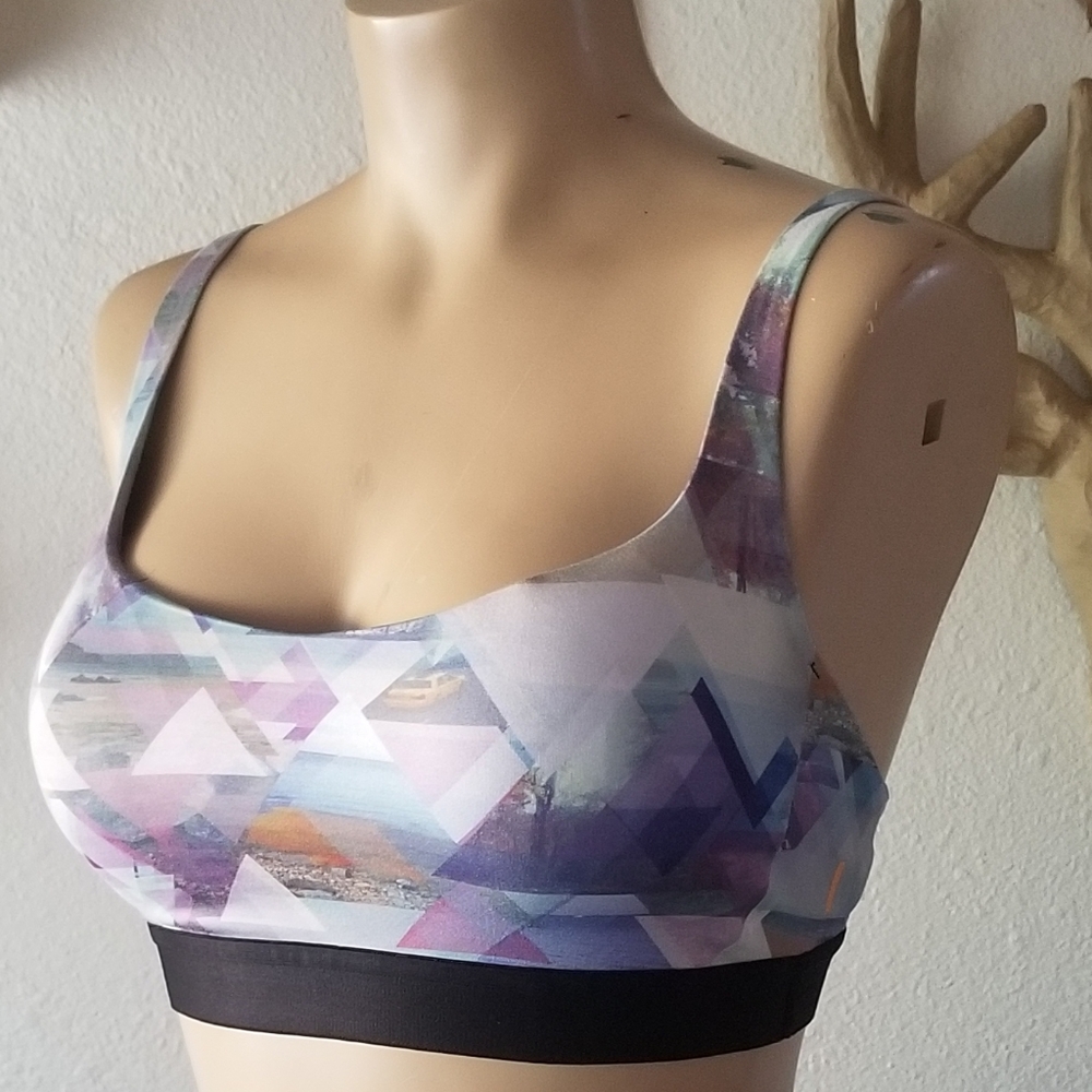 Lucy Sportsbra